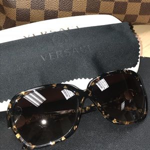 VERSACE Sunglasses☀️😎